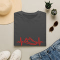Sneaker Heartbeat Illustration T-Shirt